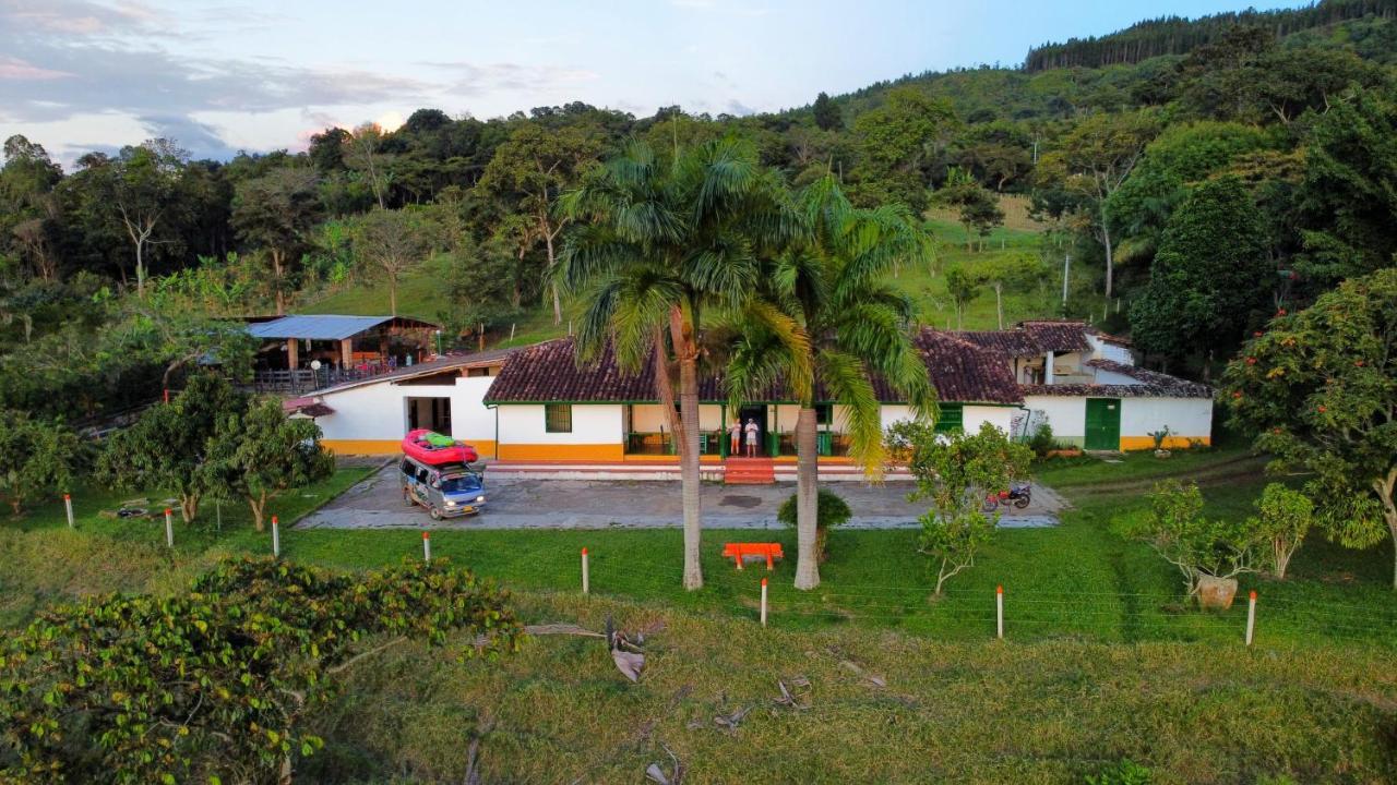 Albergue La Hacienda San Gil Exterior foto