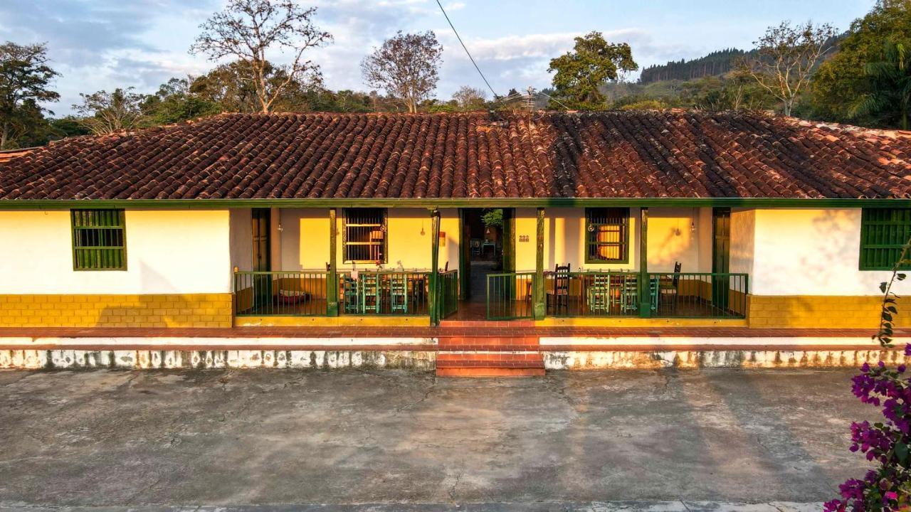 Albergue La Hacienda San Gil Exterior foto